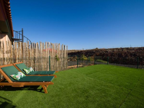 Private Terrace Majanicho Home -Garden & Pool